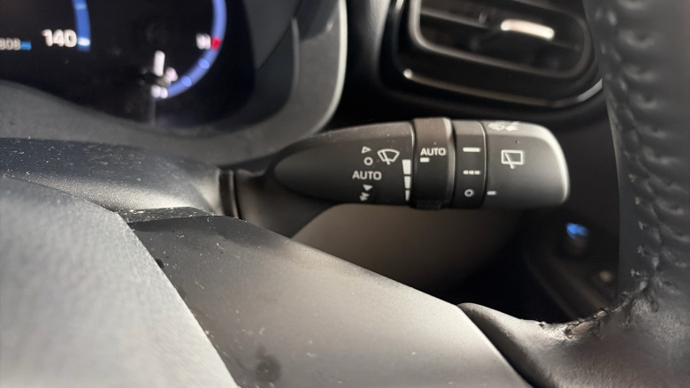 Toyota Yaris Cross 1.5 Hybrid Design 5dr CVT Hybrid Estate